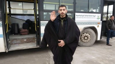 Suriyelilerin g&ouml;n&uuml;ll&uuml; geri d&ouml;n&uuml;ş&uuml; s&uuml;r&uuml;yor