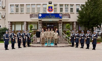 Tuğgeneral Şimşek&rsquo;ten Albay Coşkun&rsquo;a nezaket ziyareti