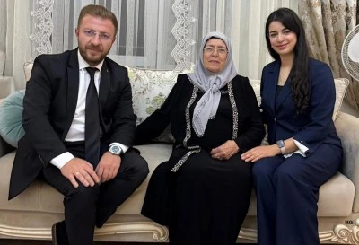T&uuml;rk Eğitim-Sen&rsquo;den şehit annelerine anneler g&uuml;n&uuml; ziyareti