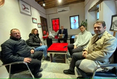 T&uuml;rk Kızılay G&ouml;&ccedil; Hizmetleri Heyetinden Kilis Kızılay Şubesine Ziyaret