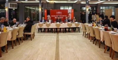 Vali Kalaylı basın mensuplarıyla iftarda bir araya geldi