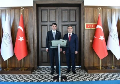 Vali Kalaylı beraberindeki heyet ile Tekirdağ Valisi Soyt&uuml;rk ile g&ouml;r&uuml;şt&uuml;