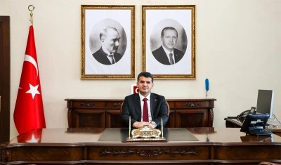 Vali Kalaylı: Emeğin değeri her zaman korunmalı