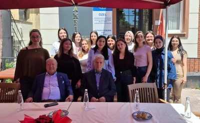 Yaşar Akt&uuml;rk hafta sonunu kız ve erkek &ouml;ğrencilere ayırdı