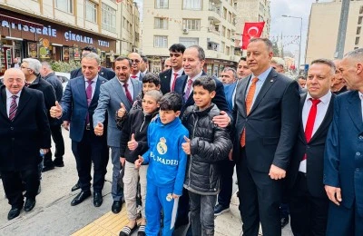 Yeniden Refah Partisi Genel Başkanı Fatih Erbakan'a Kilis&rsquo;te yoğun ilgi