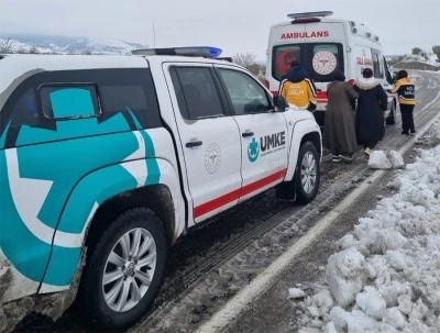 Yoğun Kar Yağışında Sağlık Ekipleri Seferber Oldu